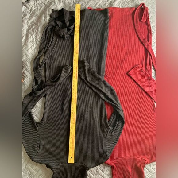 Elegant Turtleneck Sweater Dress - Charcoal and Scarlet - Picture 3 of 5